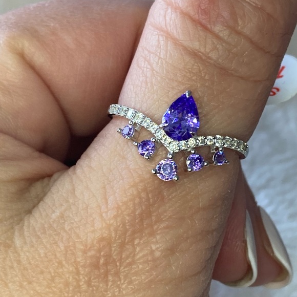 The Sterling Club - Picture 3 of 5